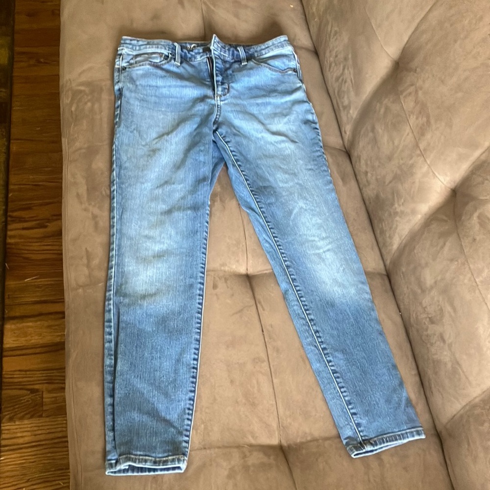 Like new women’s size 6 jeans